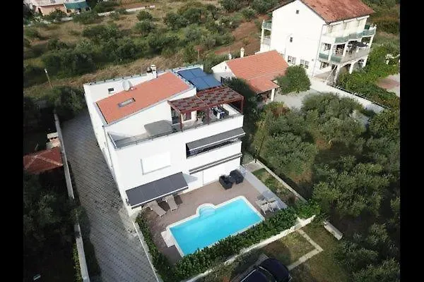 Komfortable Wohnung Mit Whirlpool Und Garten Turanj 0*,  Croatia